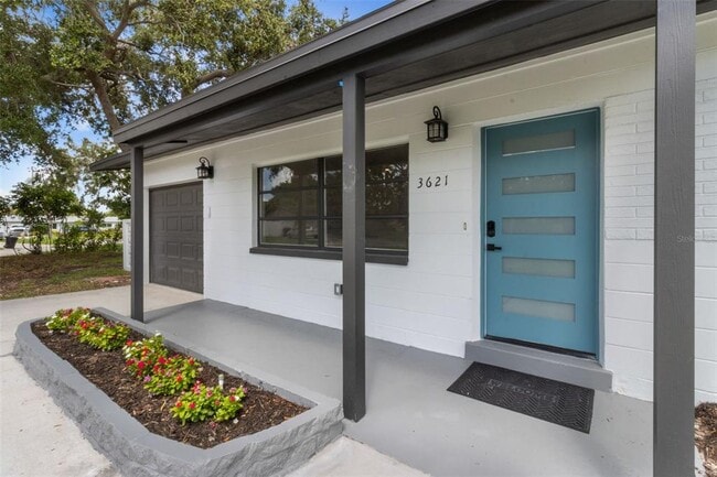 Photo - 3621 Searobin Dr SE