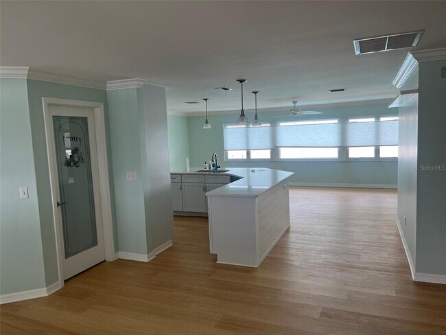 Photo - 601 64th Ave