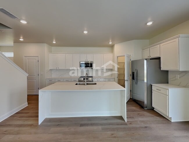 Photo - 3622 Creek View Cir