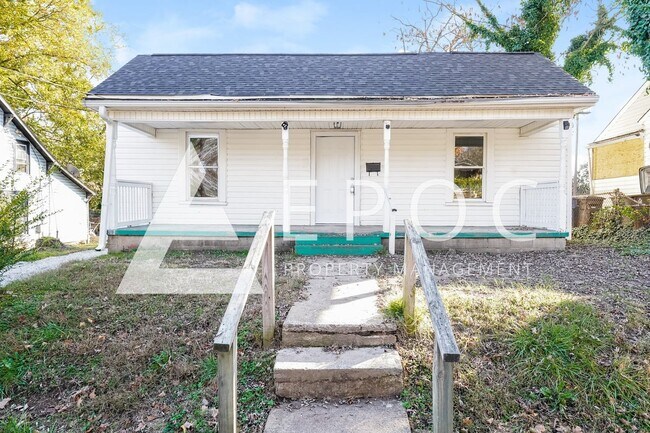 Building Photo - 1604 NE 22nd St