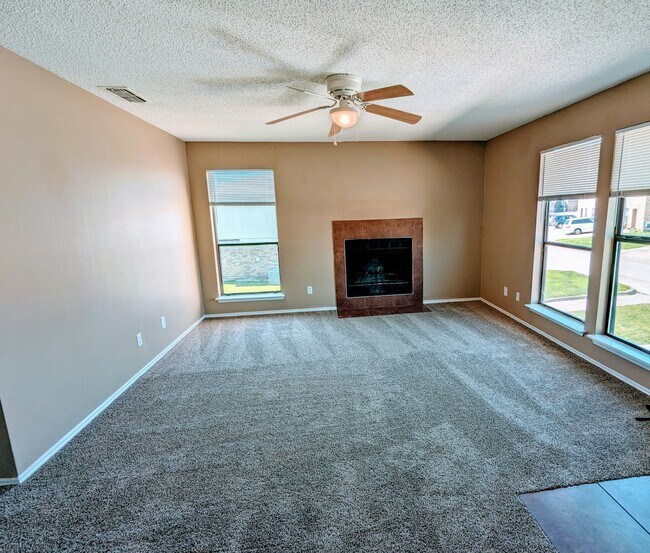 Photo - 8109 Foxfire Ln Unit D