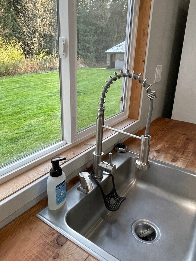 Photo - 9600 116th St NE