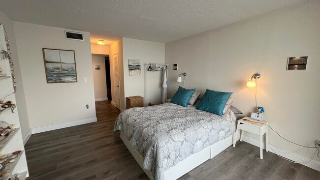 1301 NE Miami Gardens Dr Unit 514w