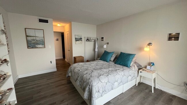 Photo - 1301 NE Miami Gardens Dr Unit 514w