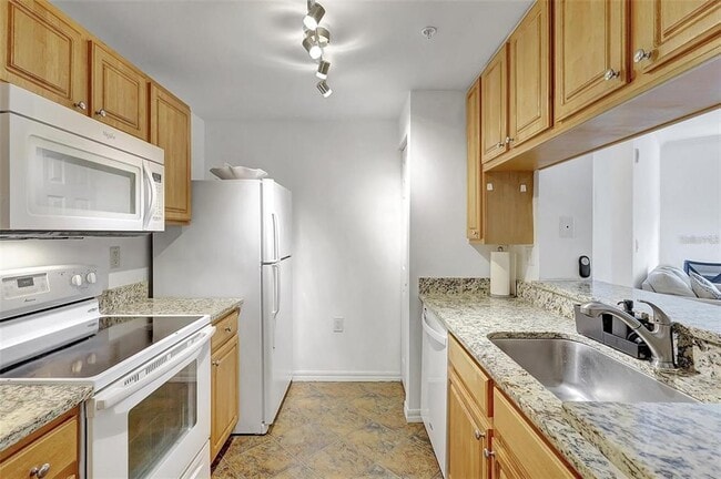 Photo - 5500 Bentgrass Dr Unit 6-301