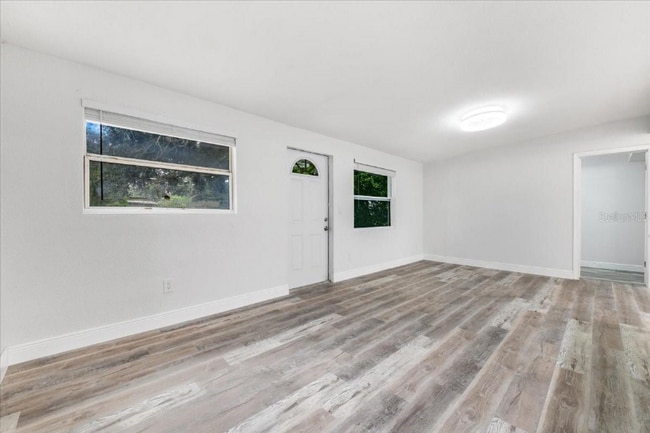 Photo - 2110 Alemanda Dr