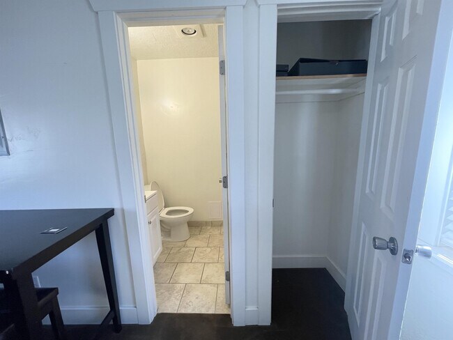 Photo - 1105 S State St