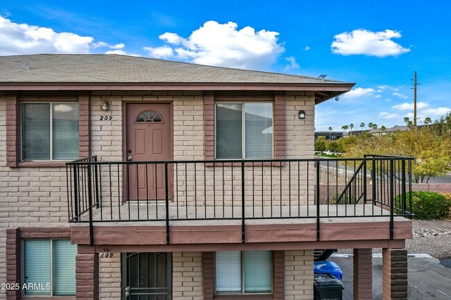 Building Photo - 1234 N 36th St Unit 209