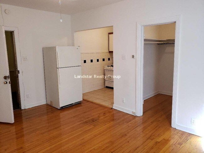 Photo - 4350 N Ashland Ave