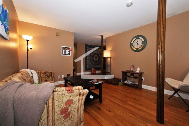 Photo - Nicely renovated, huge 3 bed near the Green Line in a prime location!