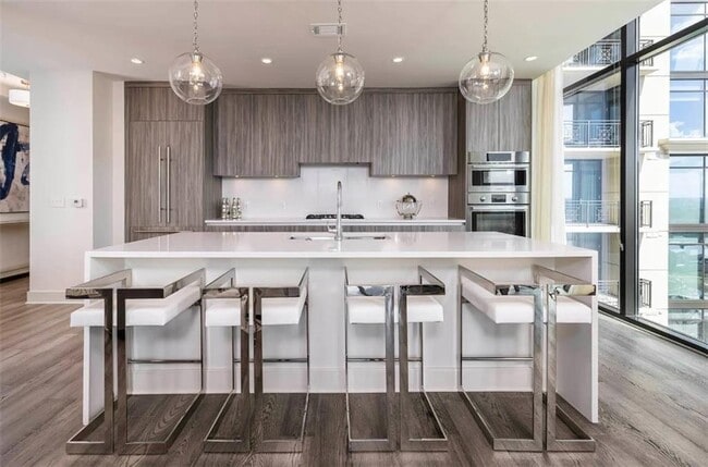 Photo - 2965 Peachtree Rd Unit 1001