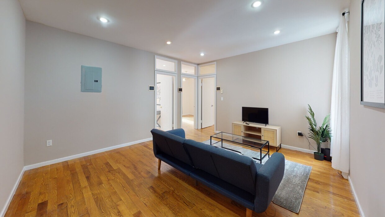 Photo - Private bedroom in 4 bed/1 bath Home