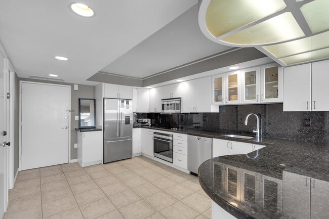 Photo - 1228 West Ave Unidad # 1110