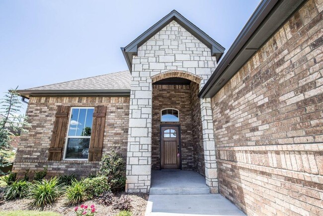 Photo - 5917 Grandby Rd