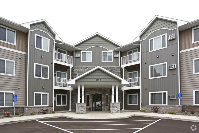 Photo - Rosewood In The Park