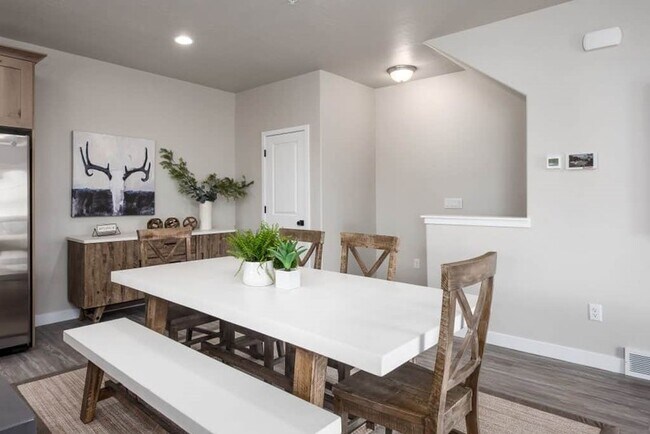 4218 Frontier Park Ct