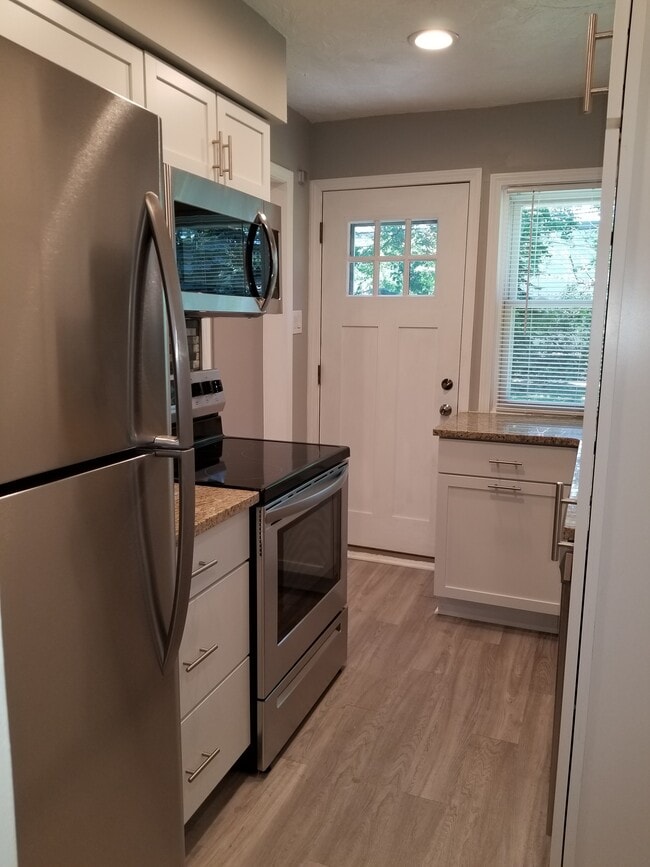 Photo - 1511 W Farnum Ave