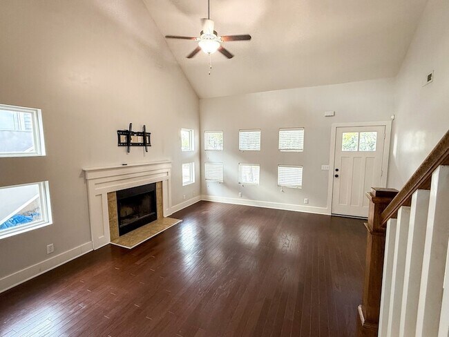 Photo - 3500 Steffisburg Dr Unit 251