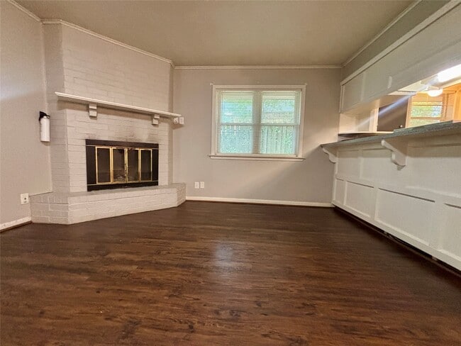 Photo - 2013 Oaklawn Dr