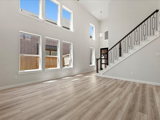 Photo - 7396 Mount Greylock Lp