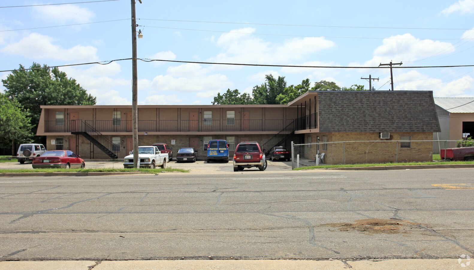 Photo - 4300 S Portland Ave Apartments