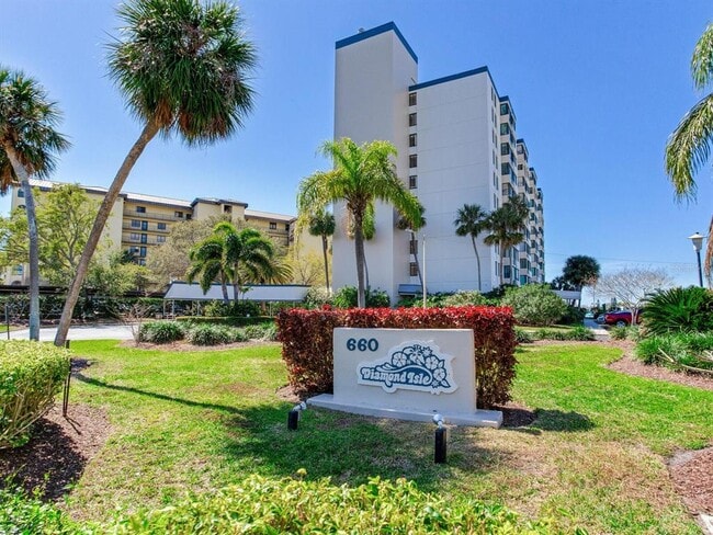 Building Photo - 660 Island Way Unit 703 Rental