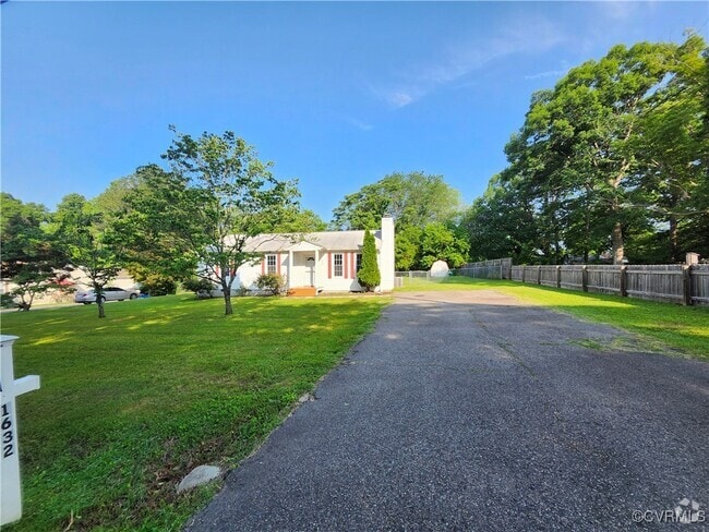 Building Photo - 1632 Milo Rd Rental