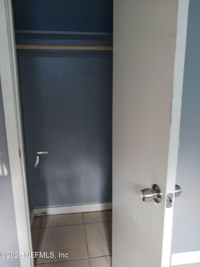 Photo - 3420 Japonica Rd N