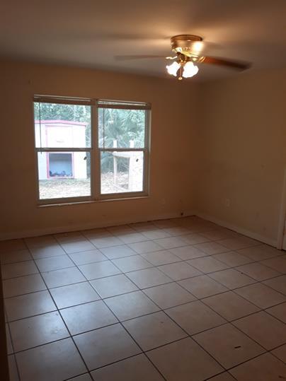 Photo - 1628 Crest Ave