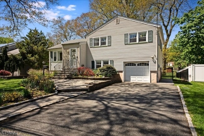 7 Rutgers St