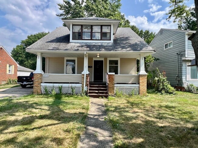 Photo - Move-In Ready 4-Bed Family Home in Willowick!