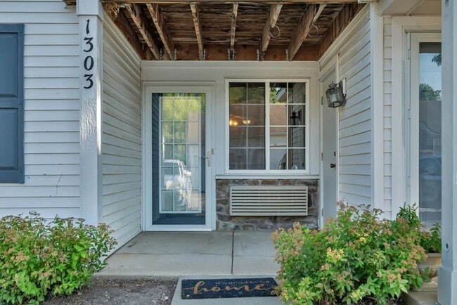 Photo - 1303 Silverstone Dr Unit 1303