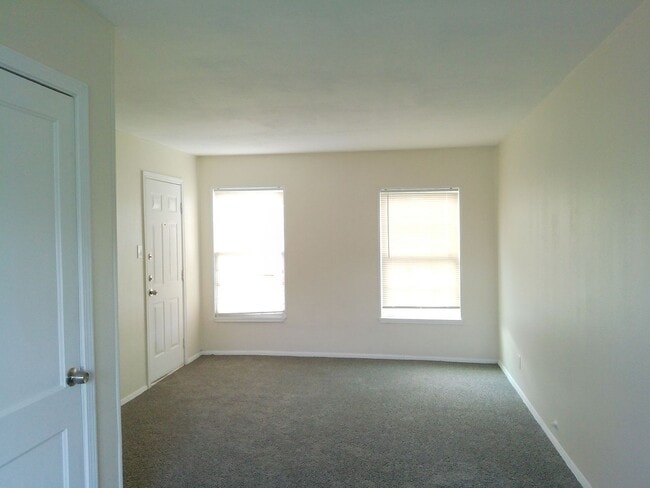 Photo - 638 Glazebrook St