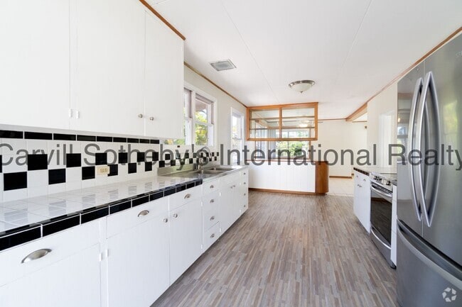 Building Photo - Lanikai -Kailua 3/3 Home