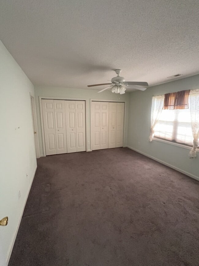 Photo - 106 Charlton Rd