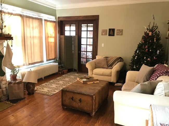 Photo - 709-711 Hawthorne NE Unidad 711 Hawthorne NE