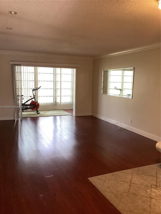 Photo - 8141 SW 24th Ct Apartment Unit 306