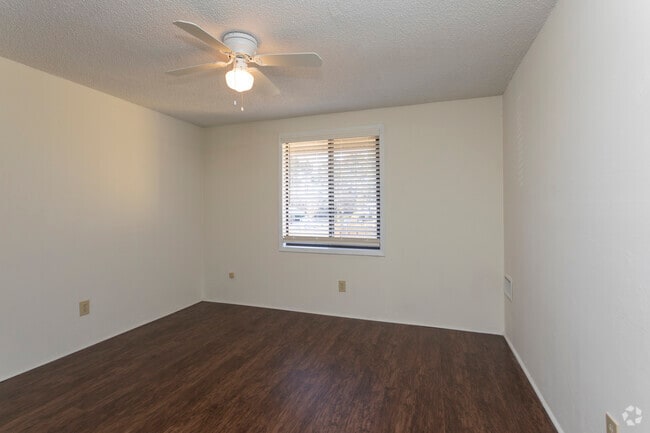 1BR, 1BA -