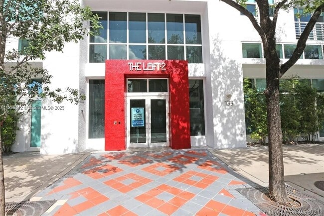 Photo - 133 NE 2nd Ave Unidad 2110 Rental