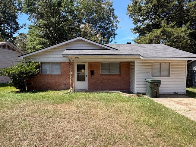 Building Photo - 9442 Normandie Dr