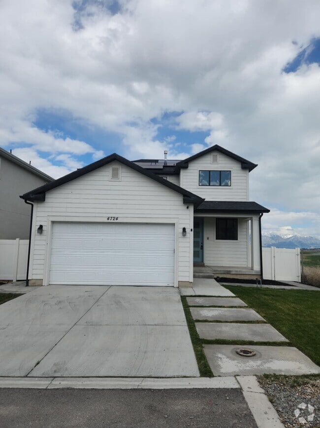 Building Photo - 4724 E Lk Cor Dr Rental