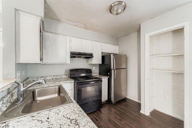 Photo - 10100 Brownie Dr