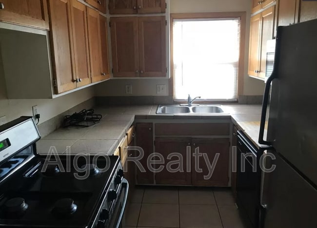 Photo - 2419 Plymouth Ave N