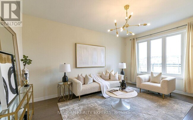 Photo - 35 Divers Rd