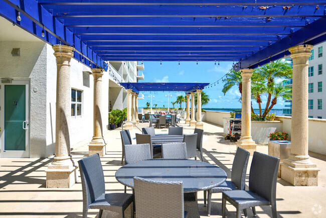 Building Photo - 1200 Brickell Bay Dr Rental