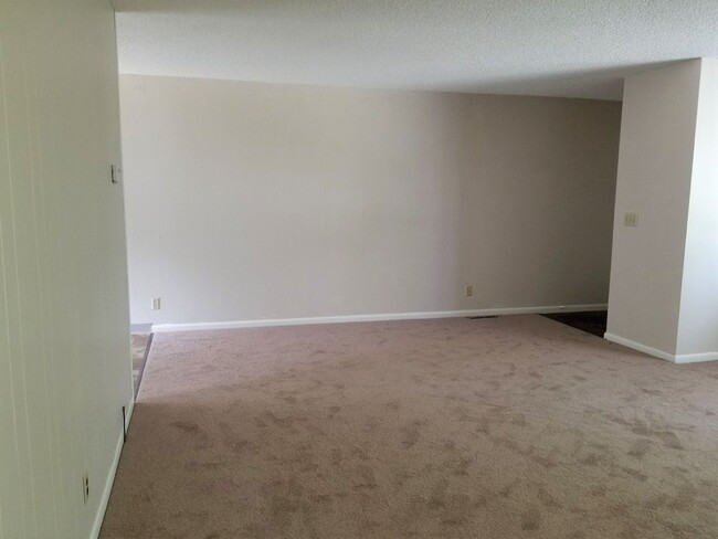 Photo - r332 Unit 334