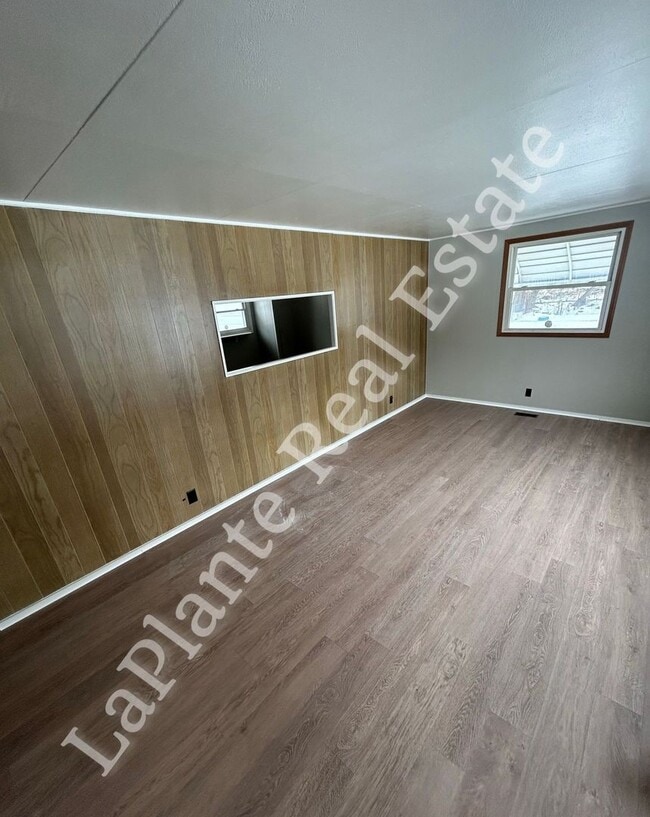 Photo - Freshly Updated 3-Bedroom Home Near UT