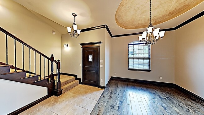 Photo - Stunning 5 Bedroom In Edmond With Bonus Room and Study