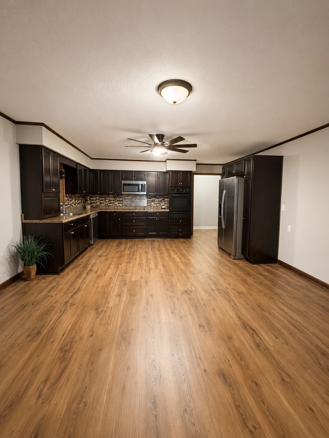 Photo - 501 W Franklin St