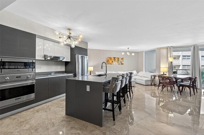 Photo - 9821 E Bay Harbor Dr Unit 402